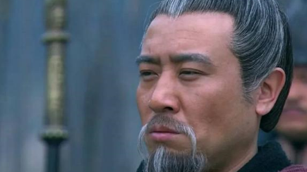 在北伐失败之后，诸葛亮是怎么为蜀汉续命了三十年？