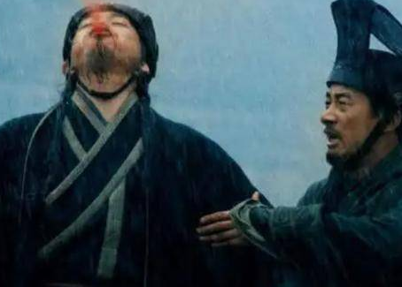 赵云死后诸葛亮只是落泪 张苞死后诸葛亮为什么会直接吐血