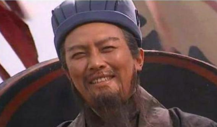 诸葛亮将荆州大印交给关羽时，对他说了哪八个字？