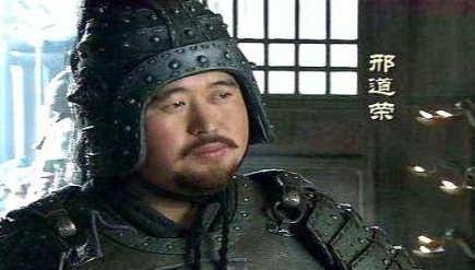 诸葛亮作为辩论场上的老手，他是怎么应对邢道荣的？