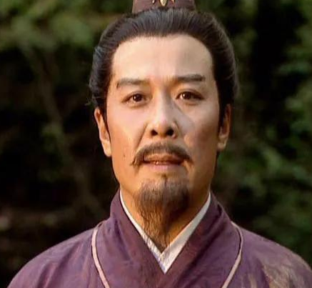 刘关张三兄弟职业和武艺都不沾边 三人为什么都会武功