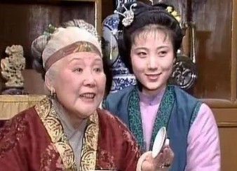 红楼梦中王夫人撒谎，贾母为什么没有揭穿？