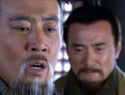 李严和诸葛亮相比 刘备临死前为何不把兵权交给诸葛亮