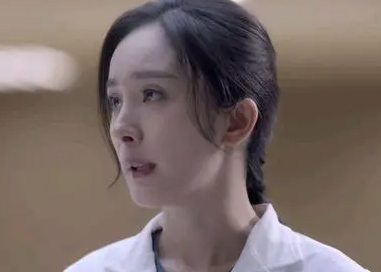 《谢谢你医生》开播，杨幂剧中表现如何？