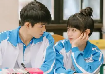 《初次爱你》主演有哪些人？男女主人设如何？