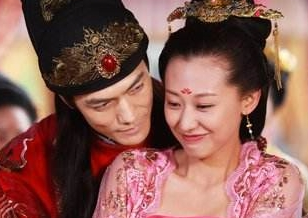 后燕皇帝慕容熙真的是靠勾搭太后上位吗？