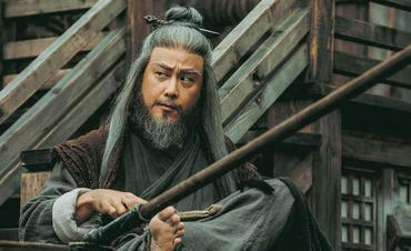 《雪中悍刀行》李淳罡油尽灯枯，一剑破甲两千六