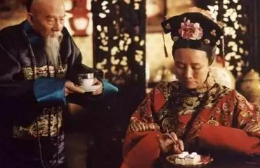 李鸿章每次升官，为何他的母亲却不高兴呢？