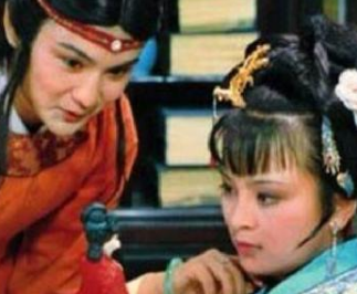 红楼梦中贾宝玉生日夜宴时，迎春、惜春为何没去？