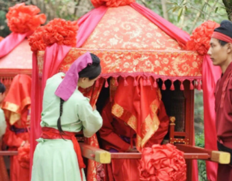 &ldquo;三妻四妾&rdquo;中的&ldquo;三妻&rdquo;与&ldquo;四妾&rdquo;指的分别是什么？