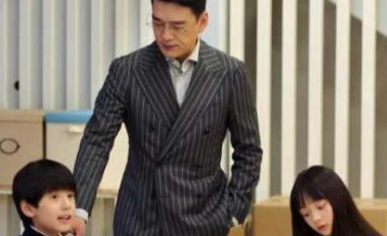 《完美伴侣》最新的剧情里，李玉想要上位秒变“最强绿茶”