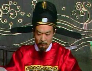 红楼梦中复官后的贾雨村，负责的第一个案子是什么？