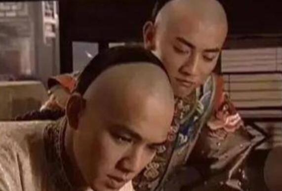 曹雪芹的家族被抄家的真正原因是什么？