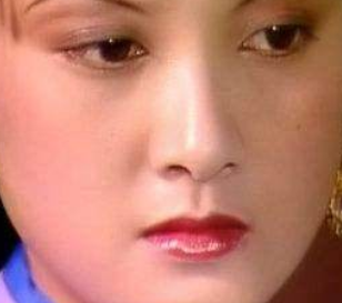 红楼梦王熙凤小产之后为何不休息还要管理贾府？