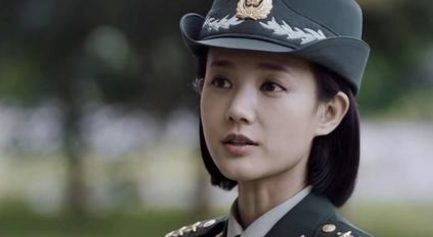 《特战荣耀》燕破岳的童年为何是阴郁压抑的？