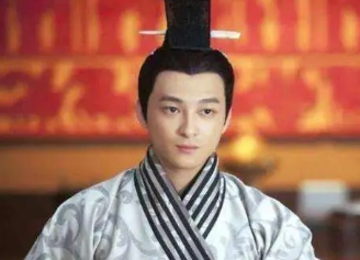 刘辅：汉光武帝刘秀的次子，郭后被废后改封为中山王