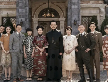 《传家》唐凤梧对钟玉一见钟情，为何后来疏远她？