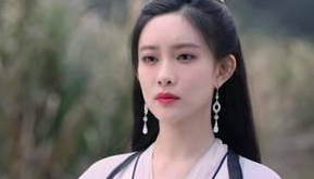 《说英雄谁是英雄》中的雷纯为什么会黑化？