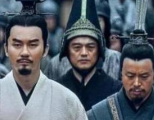 贾逵在曹操死后是如何平复曹魏的动乱的？有何贡献