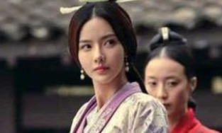 如何用诗词体面又优雅的夸赞女性的美呢？