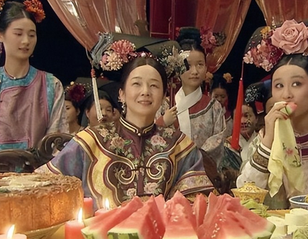 古代皇帝一顿饭五六百道菜 皇帝吃剩下的饭菜是怎么处理的