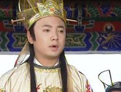 朱元璋把皇位传给朱允炆都没有给朱棣 朱元璋出于什么考虑