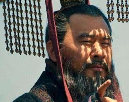 曹操控制汉献帝嫁一个女儿就好 曹操为何把三个女儿都送过去