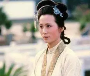 红楼梦中大观园都有哪些人入住?为何李纨也在？