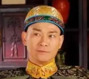 乾隆选择退位的原因是什么？之后他过的生活如何？