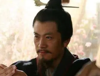 裴炎作为武则天掌权的关键，犯了什么罪才会被处死？