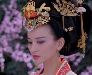 王皇后身为李治的原配，为什么输给了武则天？