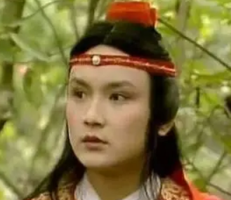 红楼梦中宝玉为何不喜欢自己的奶娘？原因是什么？
