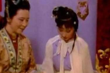 《红楼梦》王夫人既蠢且坏，三次“试探”黛玉