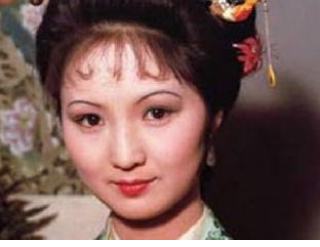 红楼梦玫瑰露丢窃案是怎么回事？平儿是如何处理的？