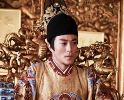 古代皇帝的帽子到底长啥样？