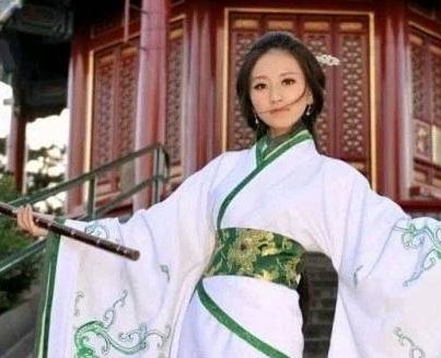 古人常常会把东西放到袖子里 东西为什么不轻易掉出来