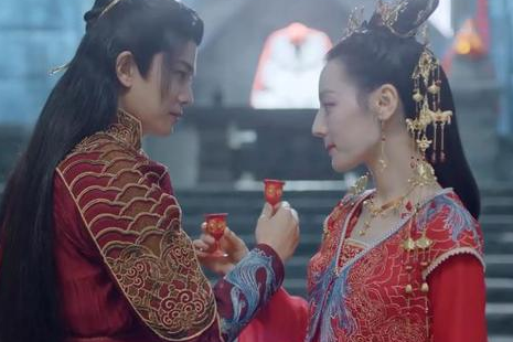 《与君初相识》长意在新婚之夜被冰冻，为什么最后还能苏醒？