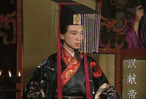 曹操为什么会保留关羽所封的爵位？