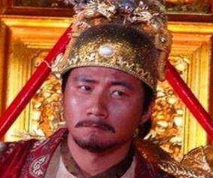 朱元璋铸币时加了一个字有何影响？