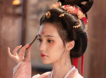 《梦华录》不仅巧妙地绕开了观众的雷点，也发掘了一位好演员