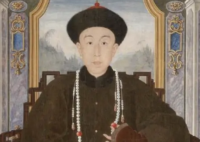 弘曕：雍正帝第六子，被过继给果亲王允礼