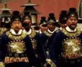 万安是什么人？他能当十年首辅靠的是什么？