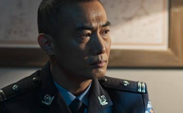 《冰雨火》警方内部是不是有内鬼？这个人是谁？