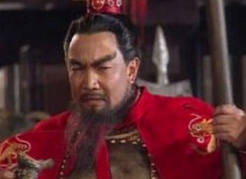 爱才的曹操为何要杀孔融呢?他的目的是什么？