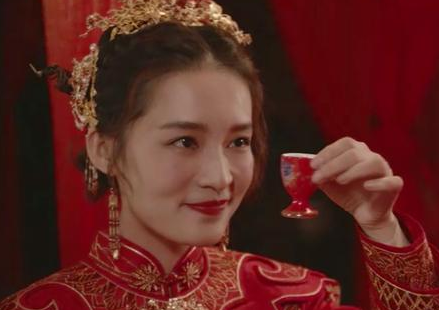 《请君》于登登为什么没有前世的记忆？她是不是金乌圣女？