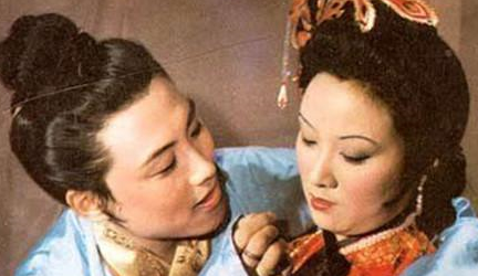 王熙凤对贾琏的管控如此严格，为何多姑娘还安然无恙？