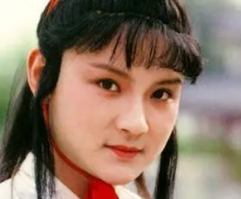 红楼梦中妙玉为何是金陵十二钗中最矫情的人?