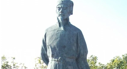 汪藻《点绛唇·新月娟娟》：本词景物清丽旷远，写景寓情
