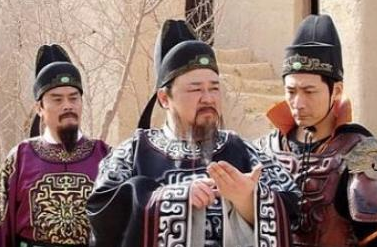 狄仁杰的权利如何？为何大臣们都害怕他呢？