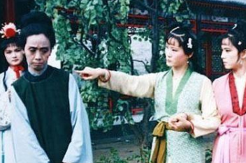 红楼梦中芳官为何会去怡红院？之后她的结局如何？